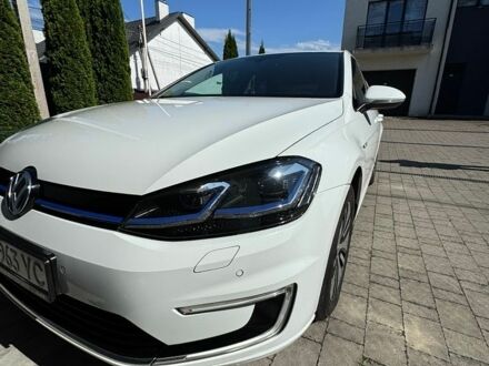 Білий Фольксваген e-Golf, об'ємом двигуна 0 л та пробігом 54 тис. км за 14600 $, фото 1 на Automoto.ua