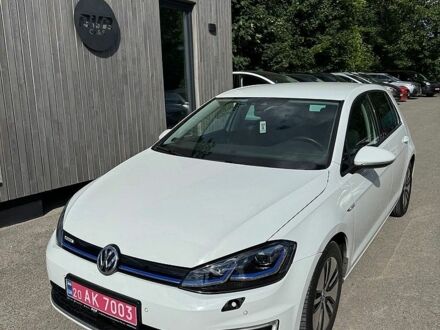 Белый Фольксваген e-Golf, объемом двигателя 0 л и пробегом 165 тыс. км за 12000 $, фото 1 на Automoto.ua