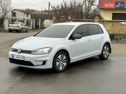Белый Фольксваген e-Golf, объемом двигателя 0 л и пробегом 142 тыс. км за 12500 $, фото 1 на Automoto.ua