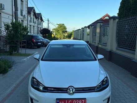 Білий Фольксваген e-Golf, об'ємом двигуна 0 л та пробігом 105 тис. км за 12500 $, фото 1 на Automoto.ua