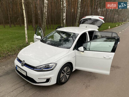 Білий Фольксваген e-Golf, об'ємом двигуна 0 л та пробігом 127 тис. км за 17000 $, фото 1 на Automoto.ua
