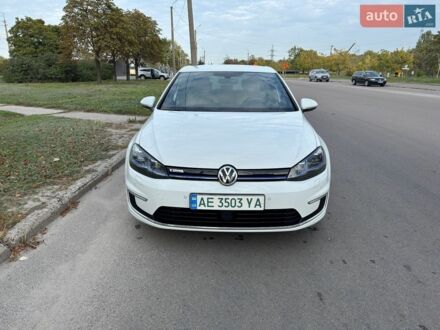 Білий Фольксваген e-Golf, об'ємом двигуна 0 л та пробігом 156 тис. км за 13700 $, фото 1 на Automoto.ua