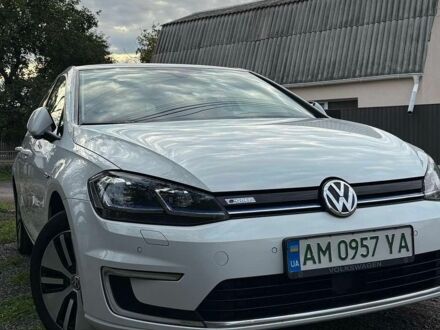Белый Фольксваген e-Golf, объемом двигателя 0 л и пробегом 197 тыс. км за 12900 $, фото 1 на Automoto.ua