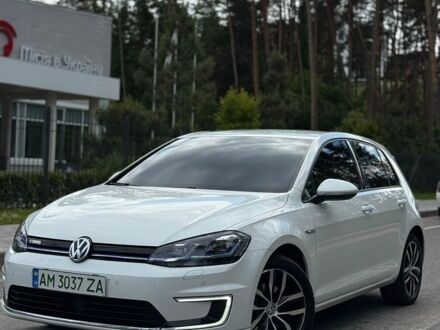 Белый Фольксваген e-Golf, объемом двигателя 0 л и пробегом 116 тыс. км за 14100 $, фото 1 на Automoto.ua
