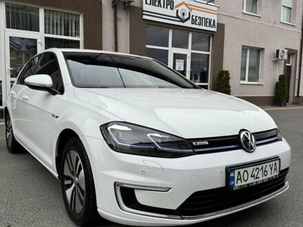 Белый Фольксваген e-Golf, объемом двигателя 0 л и пробегом 128 тыс. км за 13350 $, фото 1 на Automoto.ua