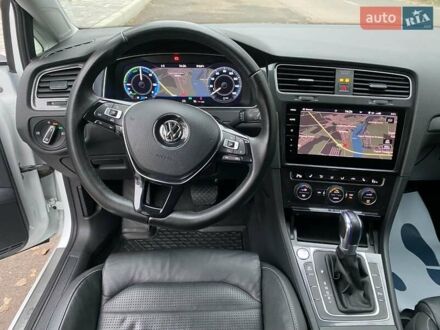 Білий Фольксваген e-Golf, об'ємом двигуна 0 л та пробігом 127 тис. км за 14500 $, фото 1 на Automoto.ua
