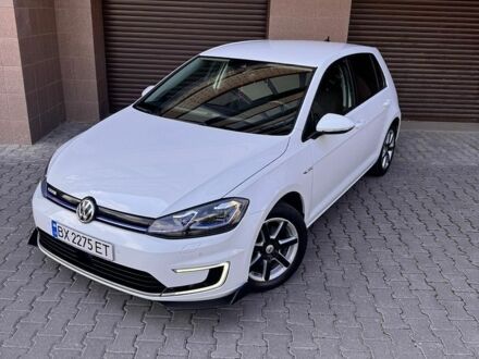 Белый Фольксваген e-Golf, объемом двигателя 0 л и пробегом 139 тыс. км за 11999 $, фото 1 на Automoto.ua