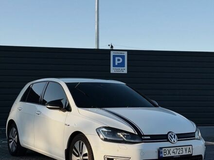 Белый Фольксваген e-Golf, объемом двигателя 0 л и пробегом 132 тыс. км за 12300 $, фото 1 на Automoto.ua