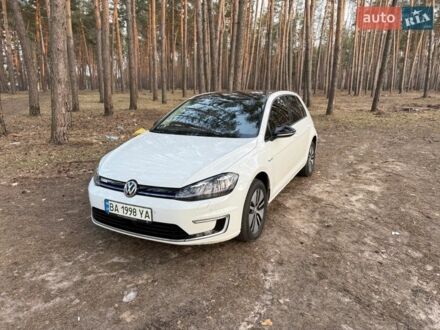 Белый Фольксваген e-Golf, объемом двигателя 0 л и пробегом 129 тыс. км за 14500 $, фото 1 на Automoto.ua