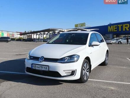 Фольксваген e-Golf 2017 в Виннице на Automoto.ua Белый Фольксваген e-Golf, объемом двигателя 0 л и пробегом 141 тыс. км за 12400 $, фото 1 на Automoto.ua