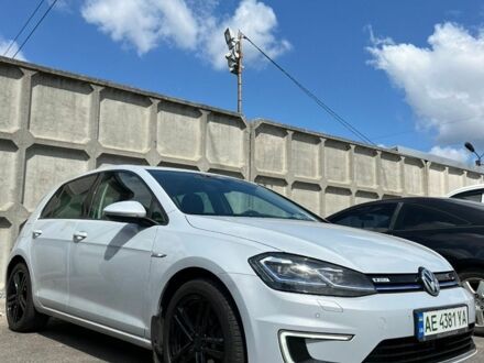 Белый Фольксваген e-Golf, объемом двигателя 0 л и пробегом 184 тыс. км за 13600 $, фото 1 на Automoto.ua