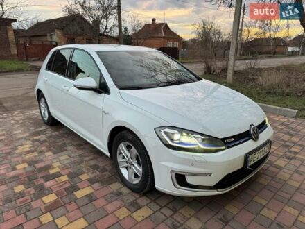 Білий Фольксваген e-Golf, об'ємом двигуна 0 л та пробігом 180 тис. км за 13500 $, фото 1 на Automoto.ua