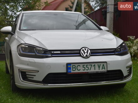 Білий Фольксваген e-Golf, об'ємом двигуна 0 л та пробігом 94 тис. км за 13600 $, фото 1 на Automoto.ua