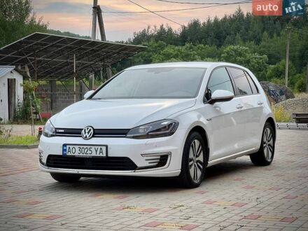Белый Фольксваген e-Golf, объемом двигателя 0 л и пробегом 100 тыс. км за 14600 $, фото 1 на Automoto.ua