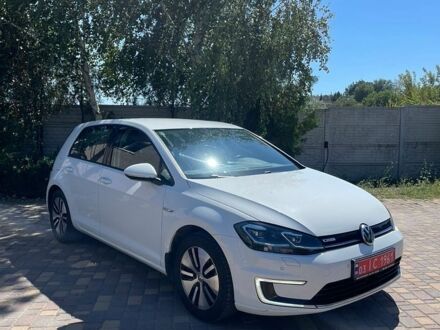 Білий Фольксваген e-Golf, об'ємом двигуна 0 л та пробігом 151 тис. км за 12800 $, фото 1 на Automoto.ua