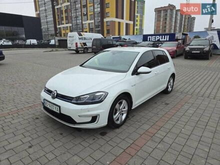 Белый Фольксваген e-Golf, объемом двигателя 0 л и пробегом 138 тыс. км за 13900 $, фото 1 на Automoto.ua
