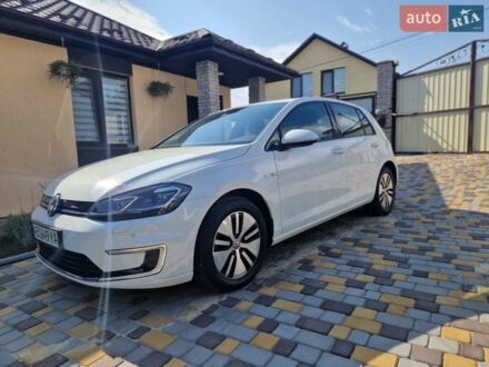 Білий Фольксваген e-Golf, об'ємом двигуна 0 л та пробігом 105 тис. км за 14599 $, фото 1 на Automoto.ua
