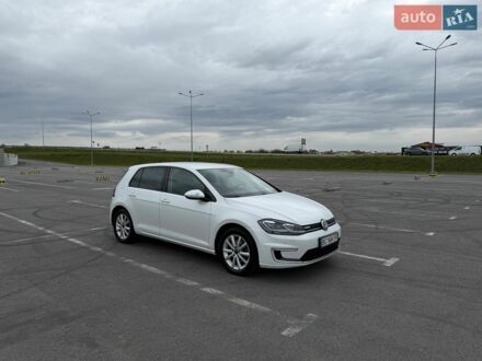 Білий Фольксваген e-Golf, об'ємом двигуна 0 л та пробігом 130 тис. км за 13000 $, фото 1 на Automoto.ua