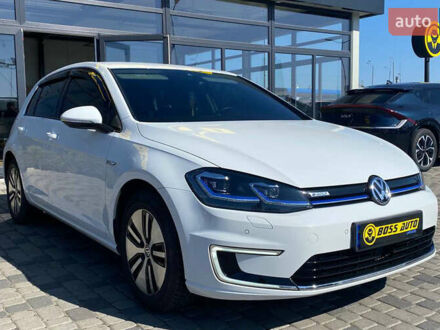 Белый Фольксваген e-Golf, объемом двигателя 0 л и пробегом 127 тыс. км за 15700 $, фото 1 на Automoto.ua