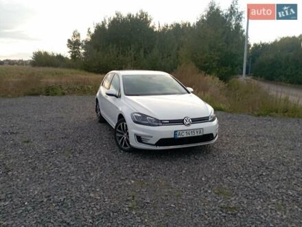 Фольксваген e-Golf 2018 в Луцке на Automoto.ua Белый Фольксваген e-Golf, объемом двигателя 0 л и пробегом 132 тыс. км за 13000 $, фото 1 на Automoto.ua