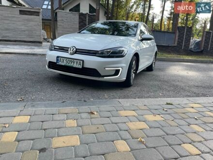 Білий Фольксваген e-Golf, об'ємом двигуна 0 л та пробігом 114 тис. км за 12500 $, фото 1 на Automoto.ua