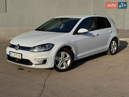 Белый Фольксваген e-Golf, объемом двигателя 0 л и пробегом 165 тыс. км за 13500 $, фото 1 на Automoto.ua