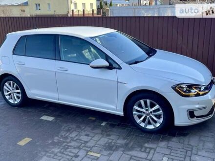 Білий Фольксваген e-Golf, об'ємом двигуна 0 л та пробігом 100 тис. км за 17300 $, фото 1 на Automoto.ua