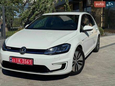 Білий Фольксваген e-Golf, об'ємом двигуна 0 л та пробігом 77 тис. км за 13300 $, фото 1 на Automoto.ua