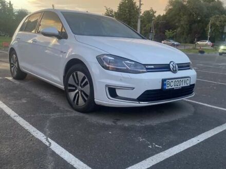 Білий Фольксваген e-Golf, об'ємом двигуна 0 л та пробігом 86 тис. км за 15600 $, фото 1 на Automoto.ua