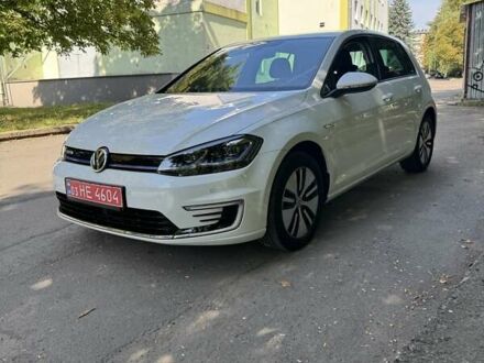 Белый Фольксваген e-Golf, объемом двигателя 0 л и пробегом 74 тыс. км за 14550 $, фото 1 на Automoto.ua