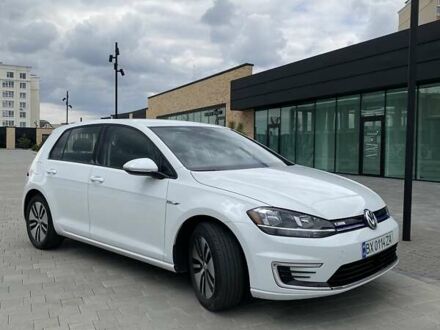 Білий Фольксваген e-Golf, об'ємом двигуна 0 л та пробігом 82 тис. км за 13000 $, фото 1 на Automoto.ua
