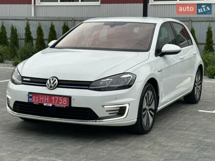 Фольксваген e-Golf 2019 в Луцке на Automoto.ua Белый Фольксваген e-Golf, объемом двигателя 0 л и пробегом 93 тыс. км за 12800 $, фото 1 на Automoto.ua