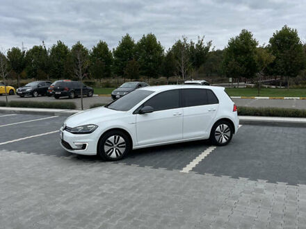 Фольксваген e-Golf 2019 у Ирпене на Automoto.ua Білий Фольксваген e-Golf, об'ємом двигуна 0 л та пробігом 75 тис. км за 15500 $, фото 1 на Automoto.ua