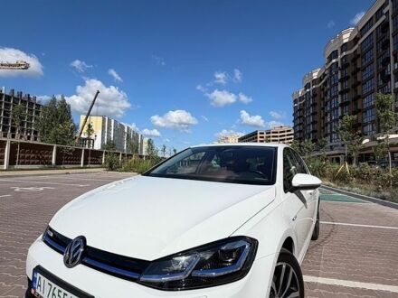 Білий Фольксваген e-Golf, об'ємом двигуна 0 л та пробігом 132 тис. км за 16500 $, фото 1 на Automoto.ua