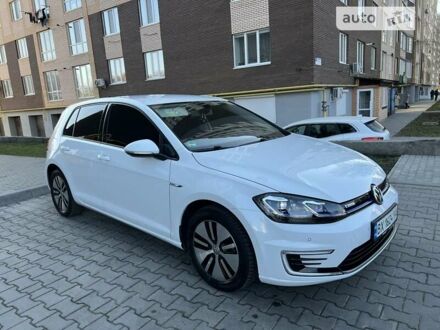Білий Фольксваген e-Golf, об'ємом двигуна 0 л та пробігом 51 тис. км за 13500 $, фото 1 на Automoto.ua