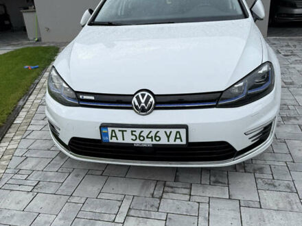 Фольксваген e-Golf 2019 у Івано-Франківську на Automoto.ua Білий Фольксваген e-Golf, об'ємом двигуна 0 л та пробігом 169 тис. км за 13500 $, фото 1 на Automoto.ua