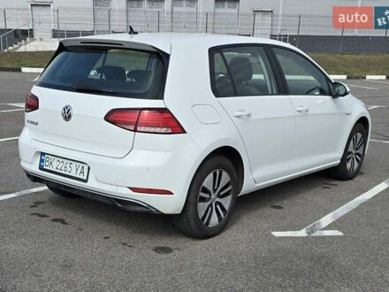 Белый Фольксваген e-Golf, объемом двигателя 0 л и пробегом 80 тыс. км за 14450 $, фото 1 на Automoto.ua