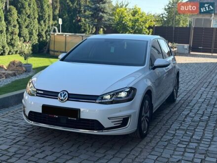 Белый Фольксваген e-Golf, объемом двигателя 0 л и пробегом 75 тыс. км за 14999 $, фото 1 на Automoto.ua