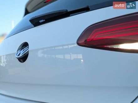 Фольксваген e-Golf 2020 у Луцьку на Automoto.ua Білий Фольксваген e-Golf, об'ємом двигуна 0 л та пробігом 28 тис. км за 14600 $, фото 1 на Automoto.ua