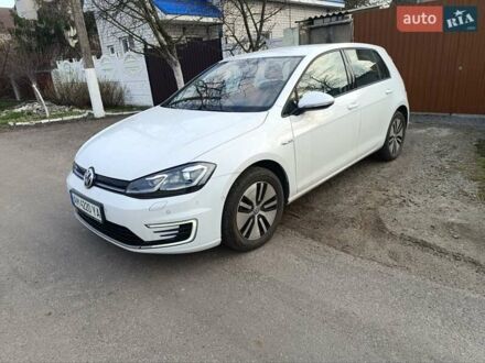 Белый Фольксваген e-Golf, объемом двигателя 0 л и пробегом 64 тыс. км за 14500 $, фото 1 на Automoto.ua