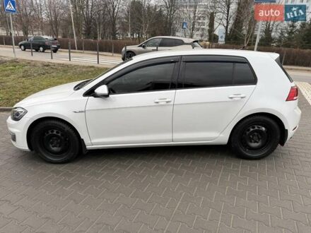 Белый Фольксваген e-Golf, объемом двигателя 0 л и пробегом 57 тыс. км за 15500 $, фото 1 на Automoto.ua