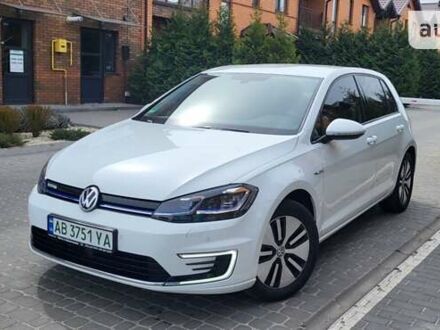 Білий Фольксваген e-Golf, об'ємом двигуна 0 л та пробігом 64 тис. км за 16300 $, фото 1 на Automoto.ua