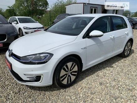 Белый Фольксваген e-Golf, объемом двигателя 0 л и пробегом 17 тыс. км за 15900 $, фото 1 на Automoto.ua