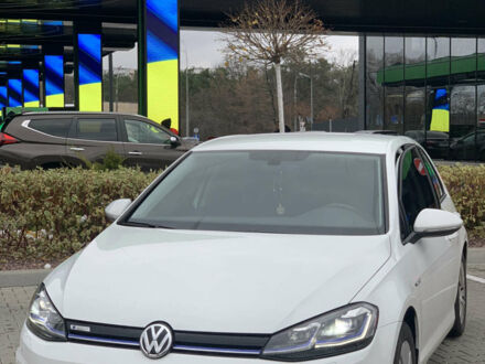 Білий Фольксваген e-Golf, об'ємом двигуна 0 л та пробігом 55 тис. км за 16999 $, фото 1 на Automoto.ua