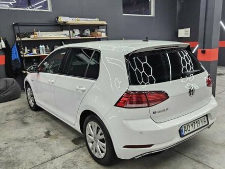 Білий Фольксваген e-Golf, об'ємом двигуна 0 л та пробігом 38 тис. км за 19550 $, фото 1 на Automoto.ua