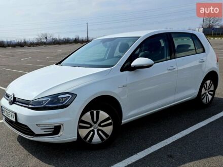 Белый Фольксваген e-Golf, объемом двигателя 0 л и пробегом 108 тыс. км за 14700 $, фото 1 на Automoto.ua