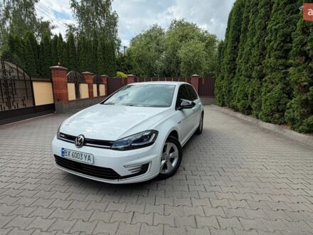 Белый Фольксваген e-Golf, объемом двигателя 0 л и пробегом 114 тыс. км за 14500 $, фото 1 на Automoto.ua