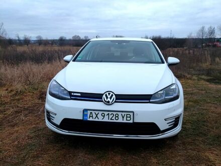 Білий Фольксваген e-Golf, об'ємом двигуна 0 л та пробігом 38 тис. км за 14300 $, фото 1 на Automoto.ua