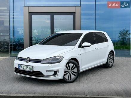 Белый Фольксваген e-Golf, объемом двигателя 0 л и пробегом 132 тыс. км за 13900 $, фото 1 на Automoto.ua