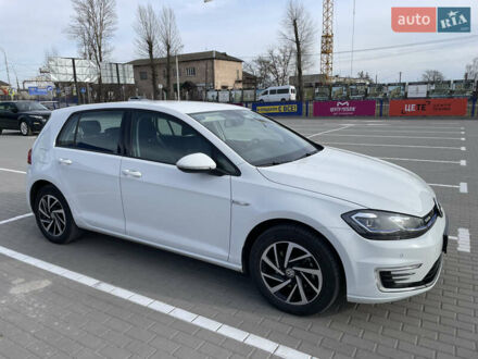 Белый Фольксваген e-Golf, объемом двигателя 0 л и пробегом 10 тыс. км за 14900 $, фото 1 на Automoto.ua